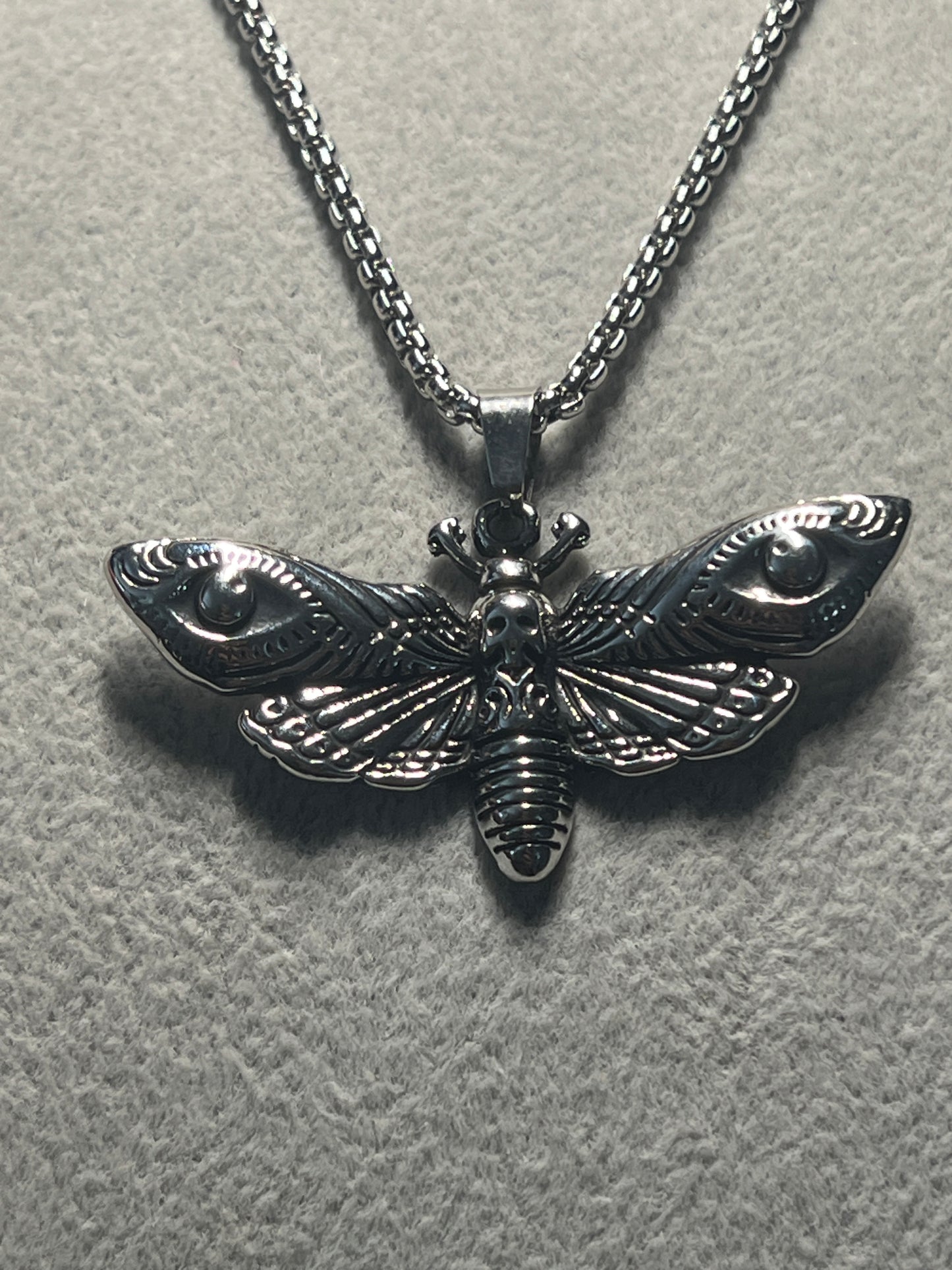 Skull and Dead Moth Head Insect Jewelry Butterfly Pendant Necklace Chain (#11)