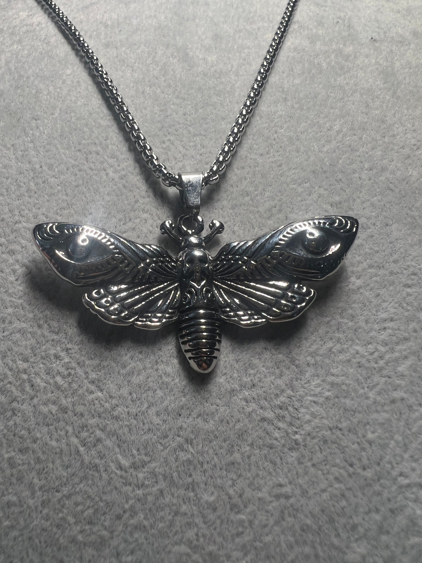 Skull and Dead Moth Head Insect Jewelry Butterfly Pendant Necklace Chain (#11)