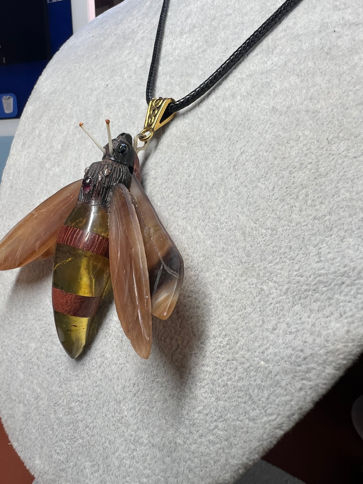 Bee Pendant, Bull Horn, Amber, Ebony, Carved in ironwood, horn amber, Mexico