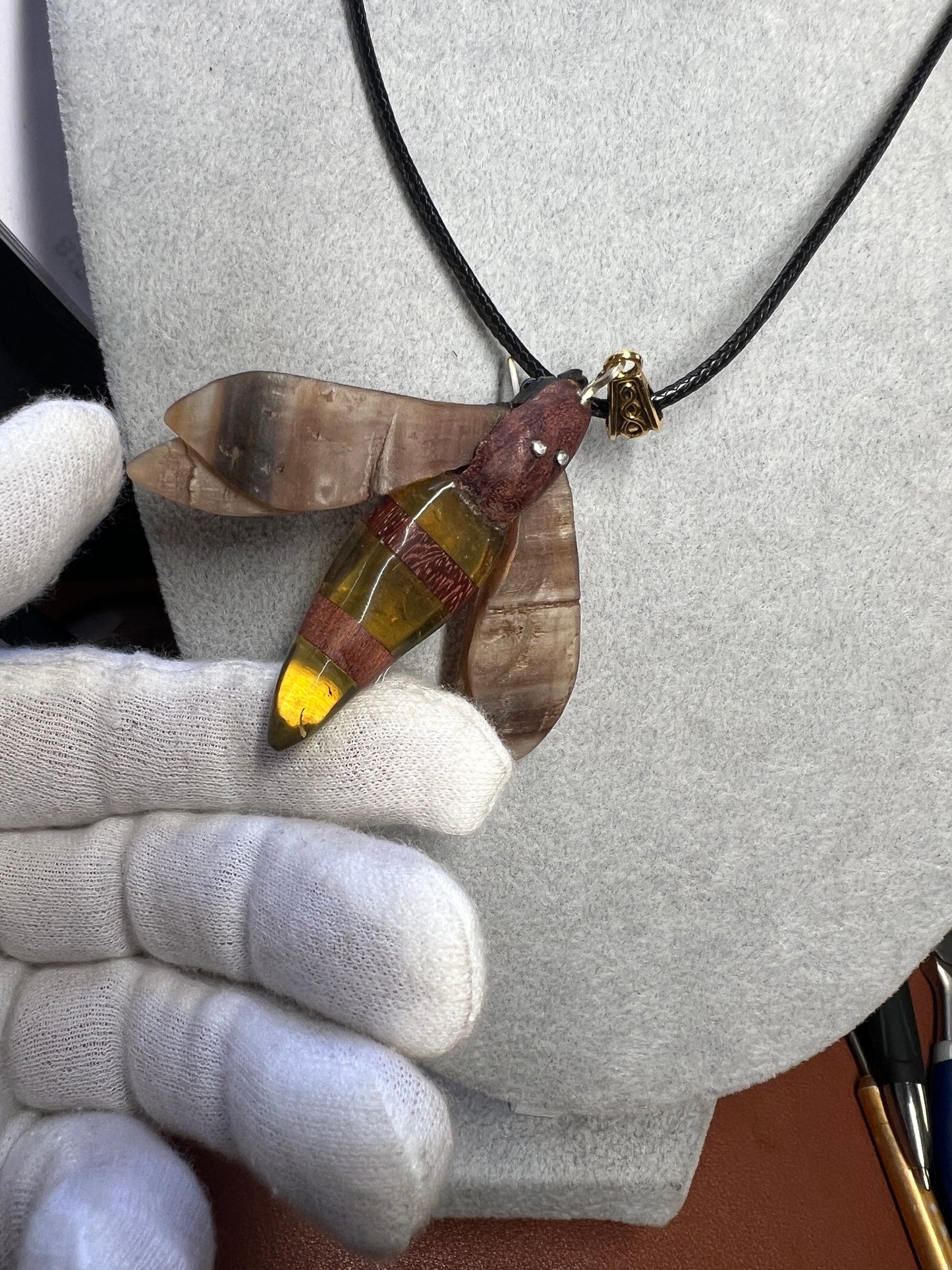 Bee Pendant, Bull Horn, Amber, Ebony, Carved in ironwood, horn amber, Mexico