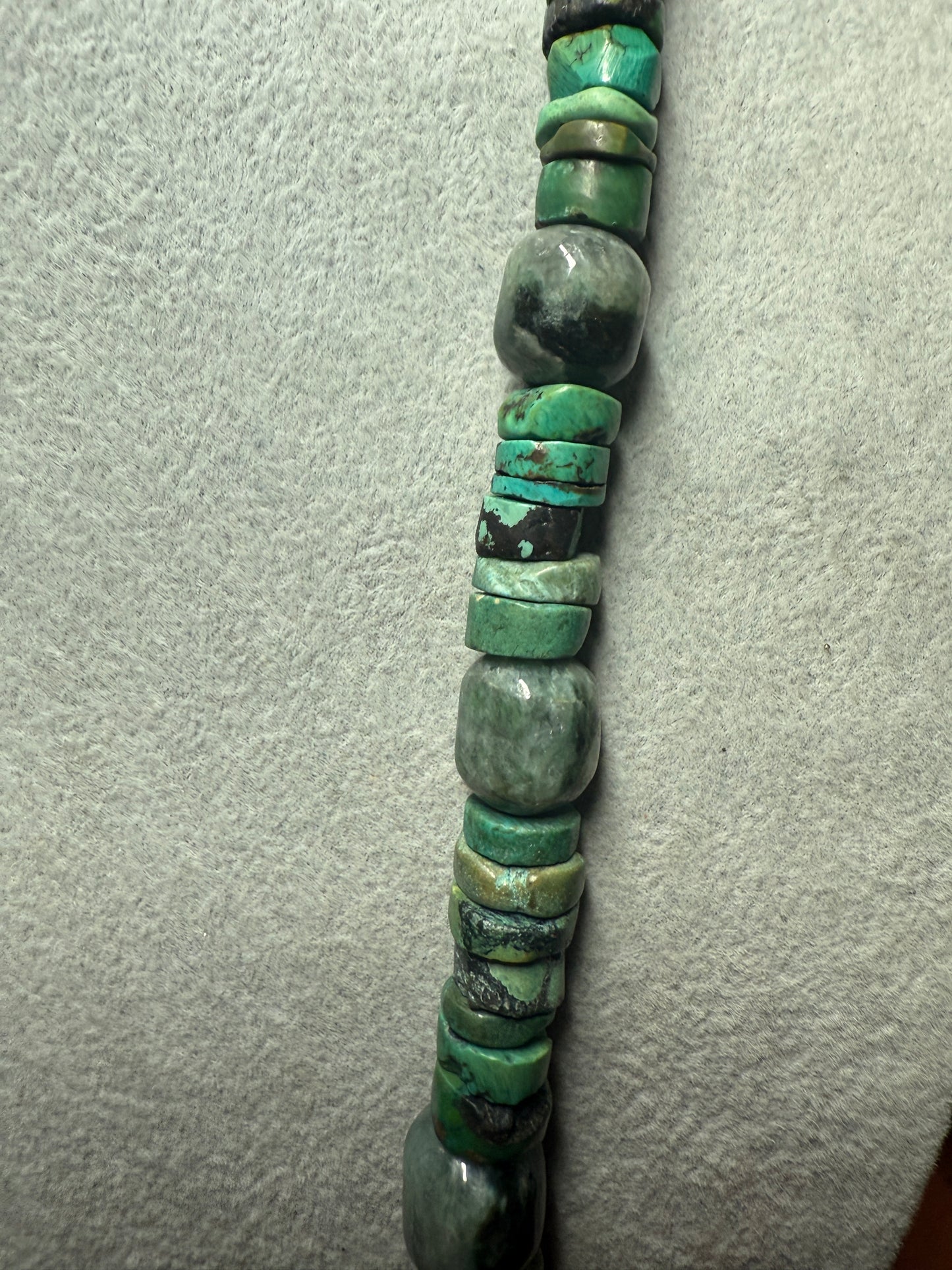 Serpentin Aztec Coatlicue Necklace, Jade and Turquoise Heishi Beads Mexico #H