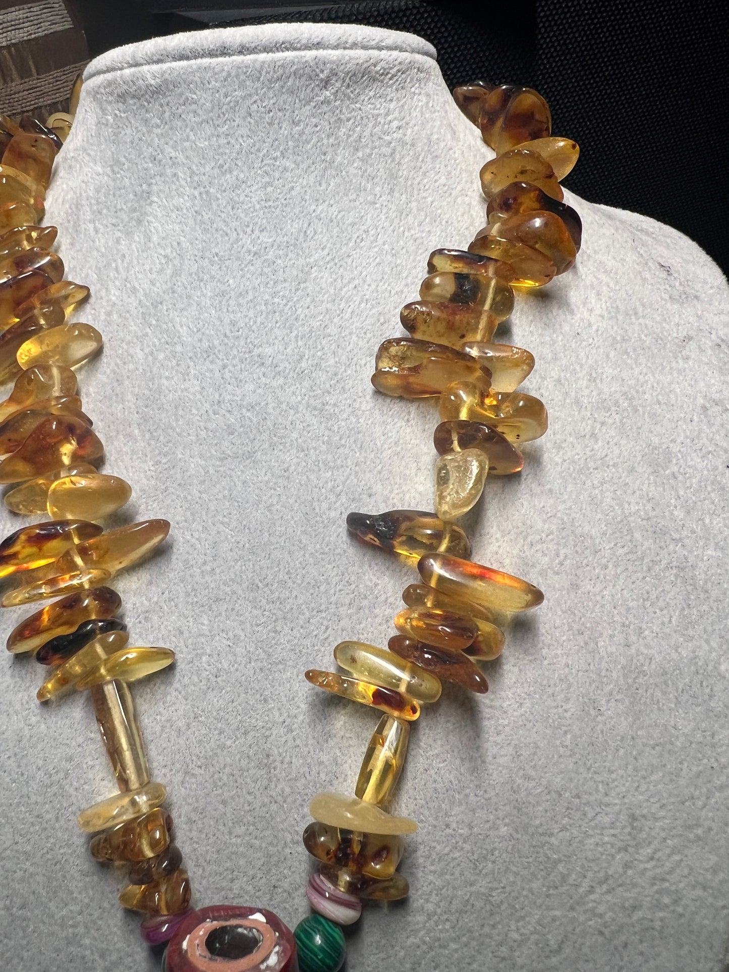 Aztec Death Whistle Serpentine Tiles, Obsidian Eyes, Nacre Teeth, Coral, Y Amber Beads Hecho en Mexico Indigenous