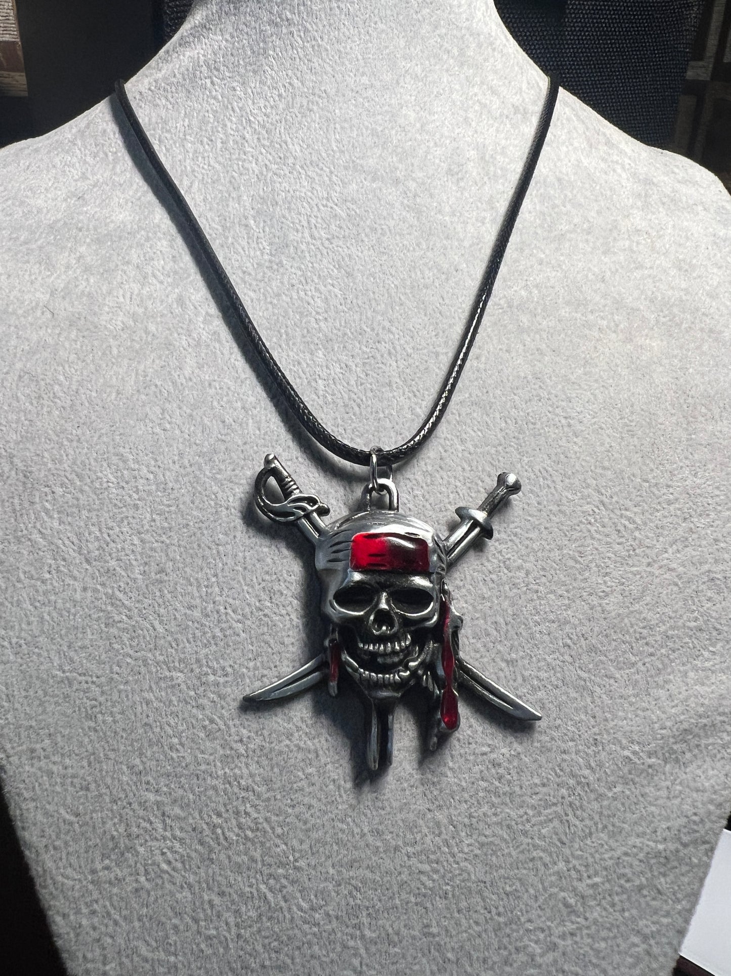 Metal Pirate Skull Pendants Blood Scarf Pirates of The Caribbean Necklaces (#13)