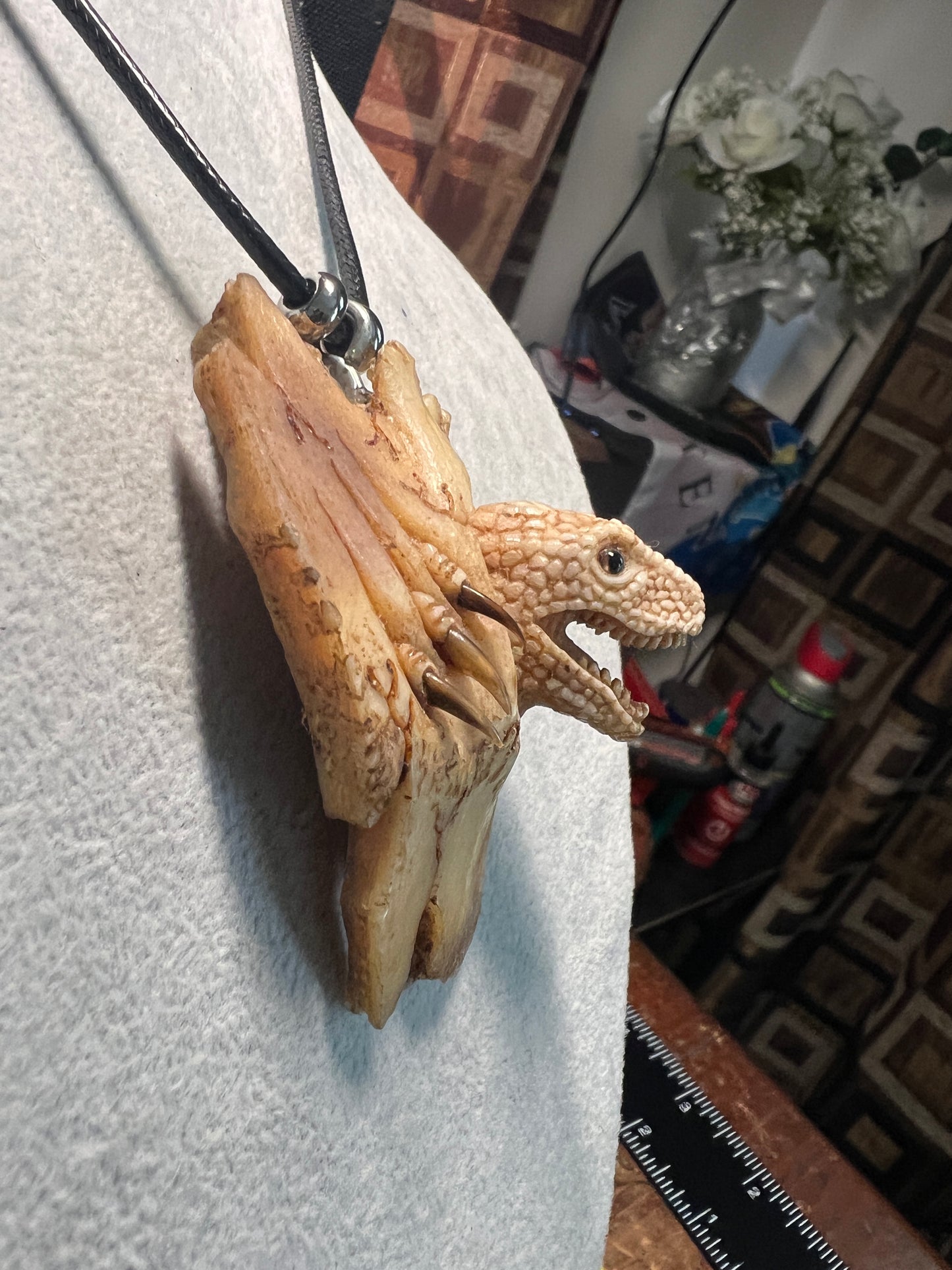 Velociraptor Jurassic Dinosaur Carved Deer Antler All Natural Mex Indigenous (H)