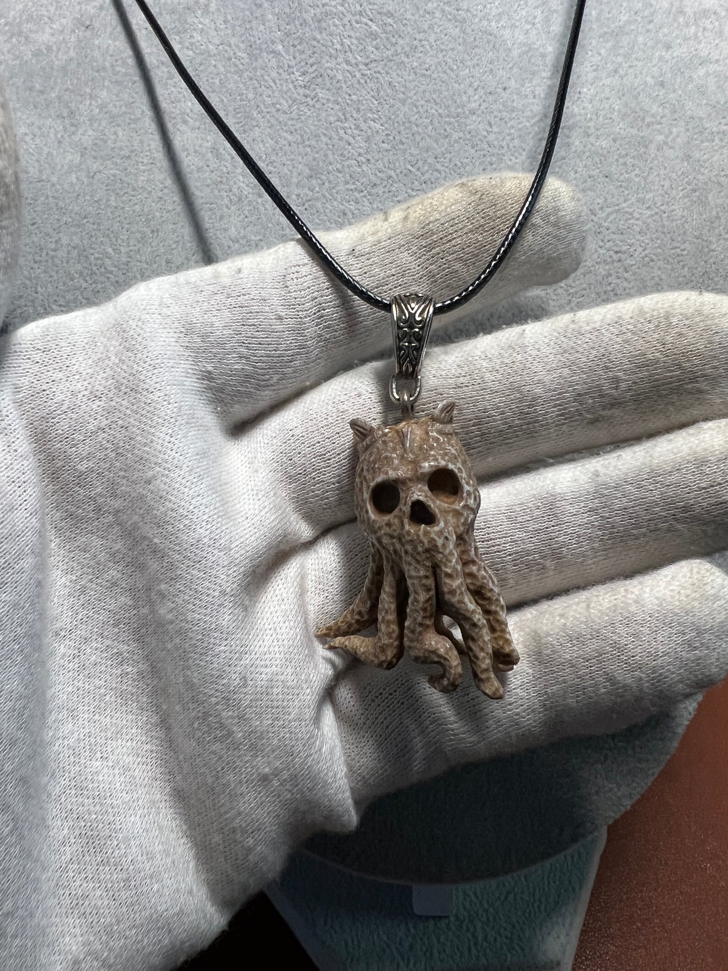 Death Octopus Man Pirates of the Caribbean Necklace Pendant Deer Antler Mexico #H