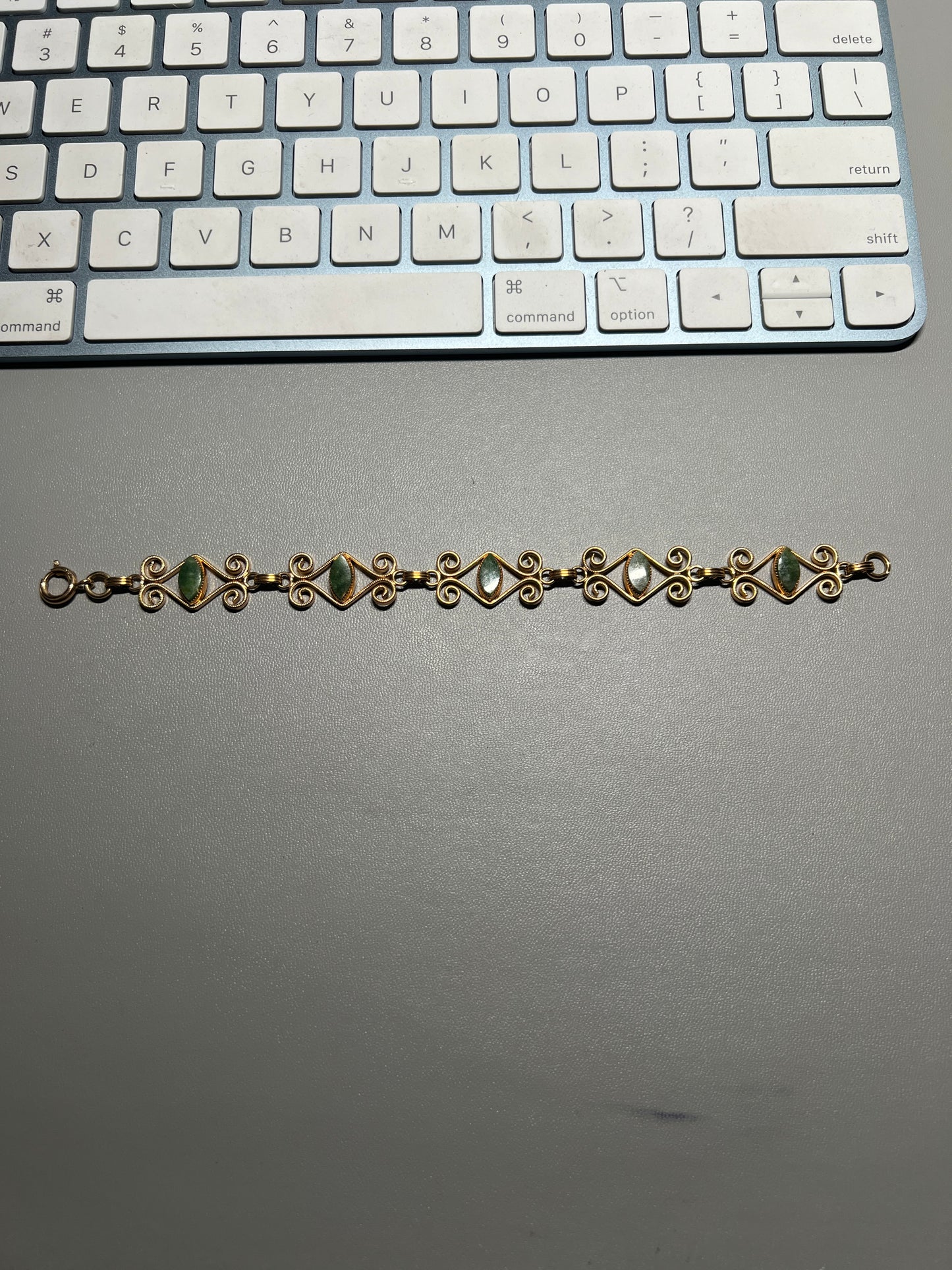 Vintage 12k GF Gold Filled Jade Green Gemstone Link Bracelet Jewelry 7 3/8" (#20)