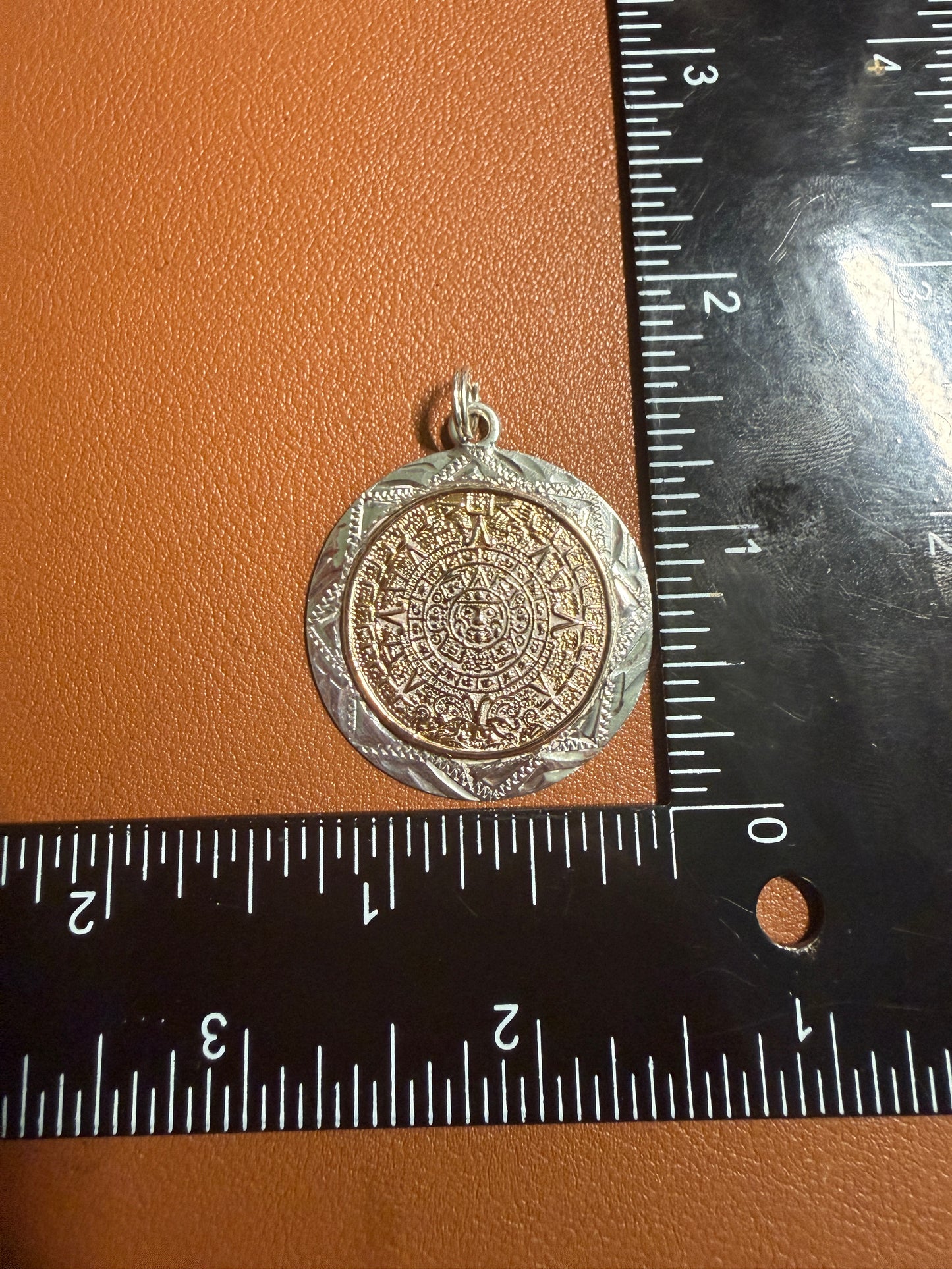 Sterling Silver Azteca Mexica Aztec Calendar Round Pendant 925 plated Chain (#10)
