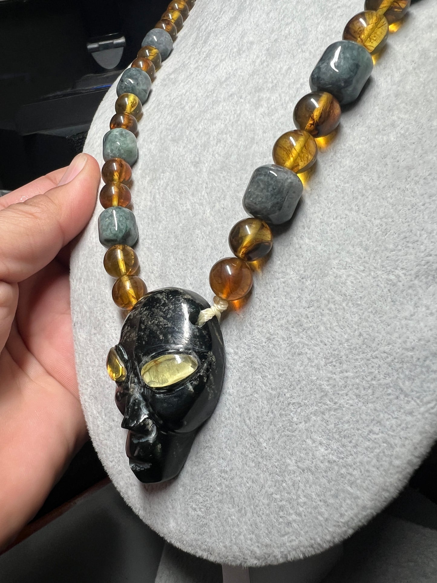Jade Alien Head, Amber Eyes and Beads, Mexico, Replica Artifacts, UFOs, ETs, #14