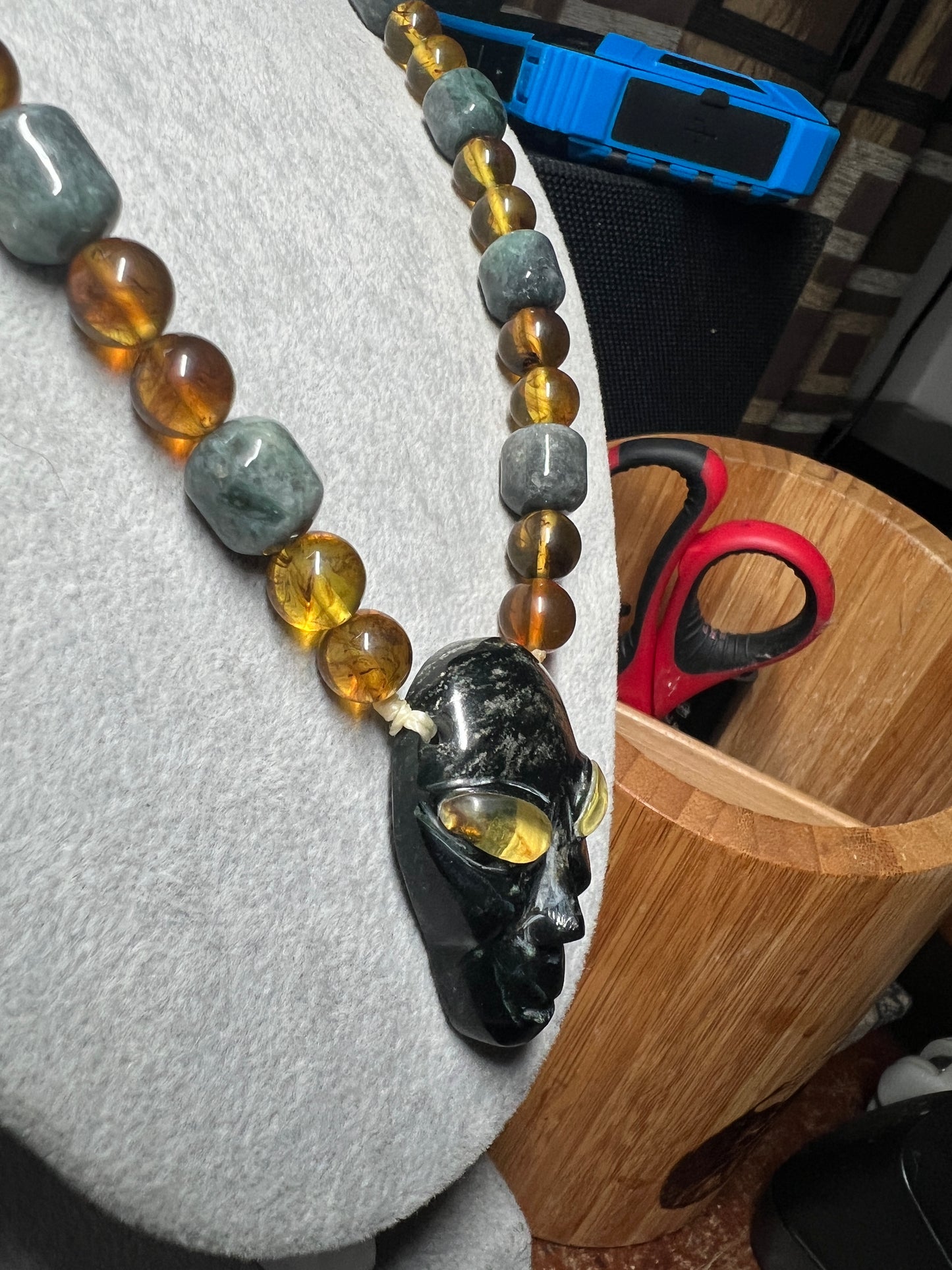 Jade Alien Head, Amber Eyes and Beads, Mexico, Replica Artifacts, UFOs, ETs, #14