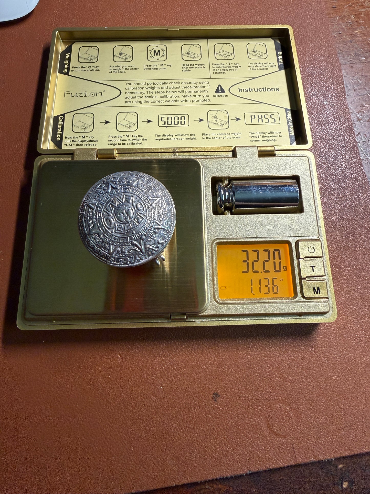 VINTAGE STERLING SILVER MEXICAN AZTEC MAYAN SUN CALENDAR PILL BOX 32g 925 (#Xa42
