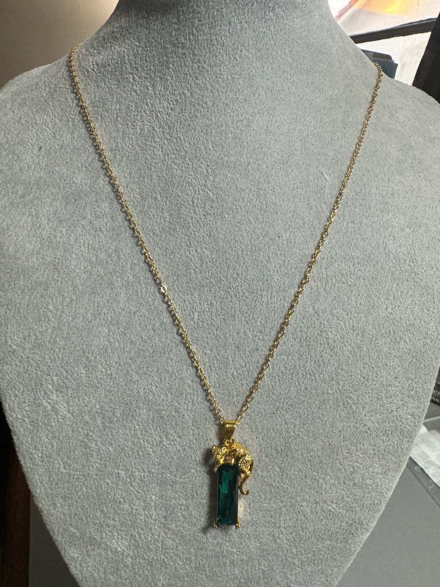 Aztec Jaguar Pendant Necklace Gold Tone (#20)(NE)