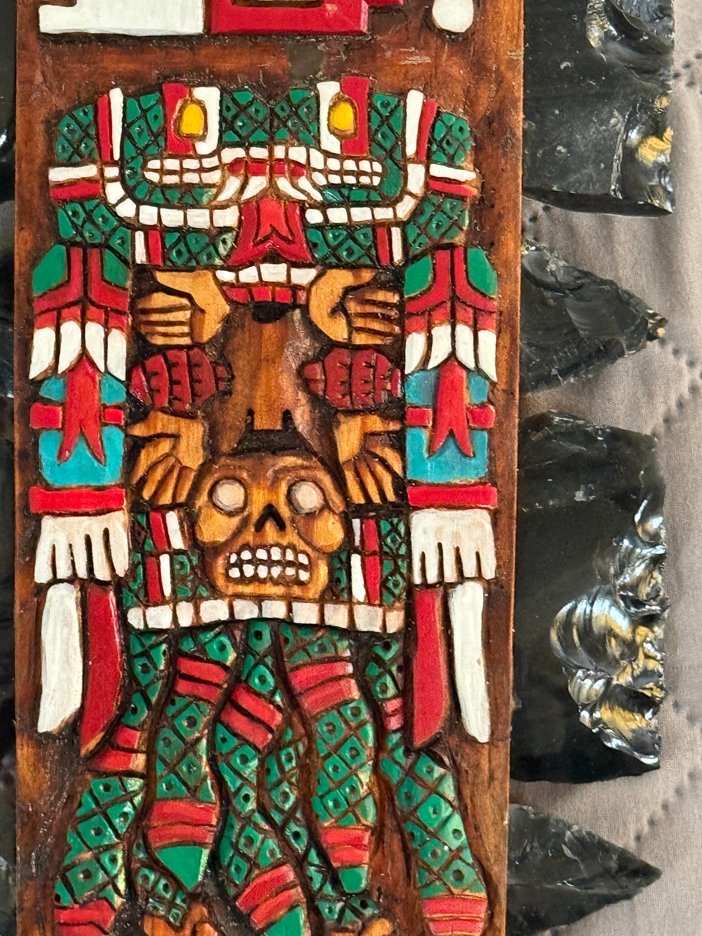 Aztec Macuahuitl Coatlicue, Wood and Obsidian, Hanging Art, Indigenous, Ancient Club, Sword from Mexico