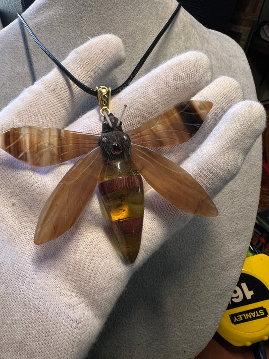 Bee Pendant, Bull Horn, Amber, Ebony, Carved in ironwood, horn amber, Mexico