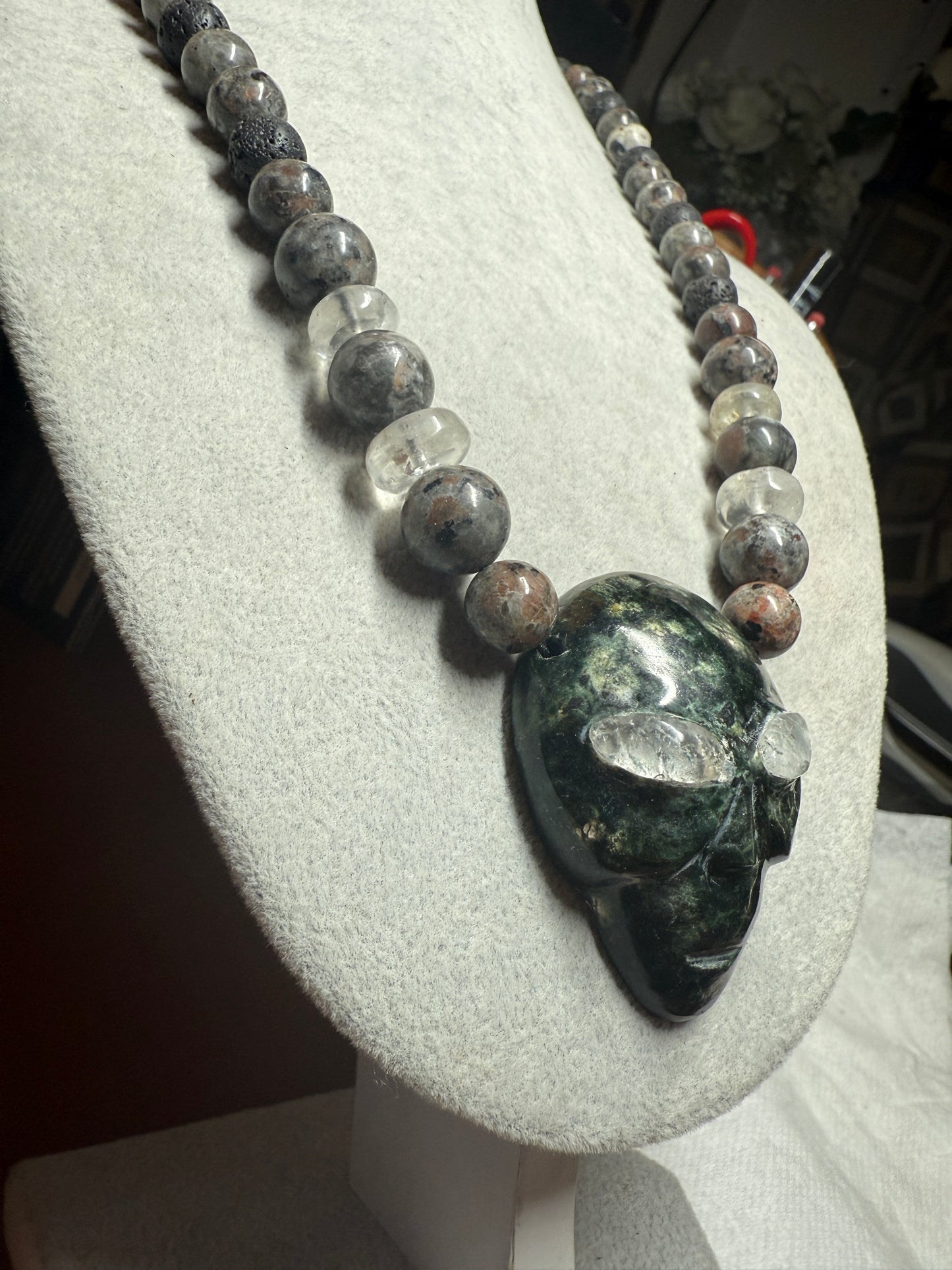 Serpentine Alien Head, Yooperlite Beads, Hyalite Eyes, UFO, Roswell, Mexico #H