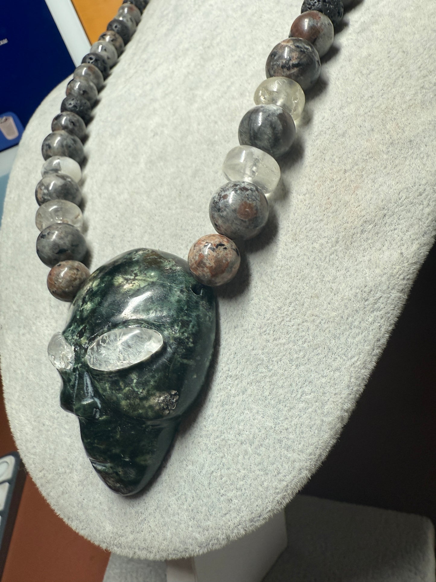 Serpentine Alien Head, Yooperlite Beads, Hyalite Eyes, UFO, Roswell, Mexico #H
