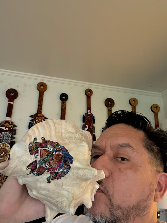 Large Aztec Coyolxauhqui Conch trumpet, playable, Moon Milky Way Goddess, Shell Horn, 9", Mexican