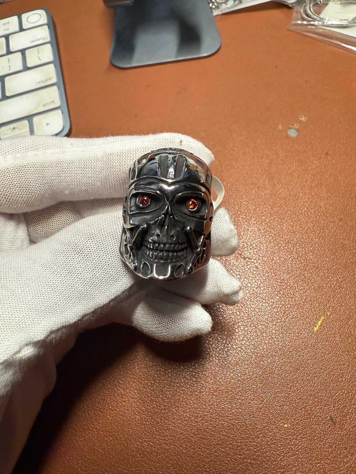TERMINATOR CYBORG MACHINE SKULL RING, CHROME, RED EYES, SARAH JOHN CONNOR (#1)
