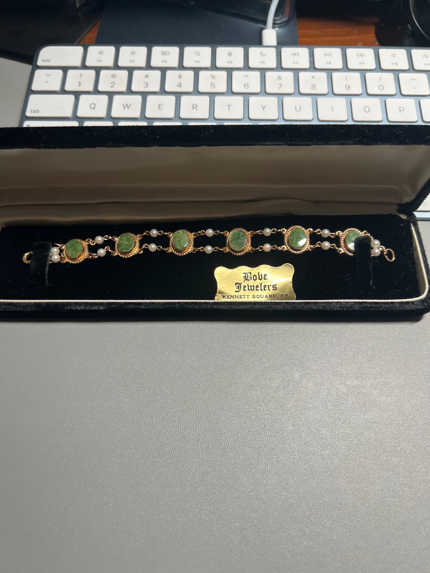 Vintage Jade and Pearl 1/20 12k Gold Filled Bracelet, 7 1/2" long, fits 7" and smaller wrists, authentic, high quality, for women (#20)