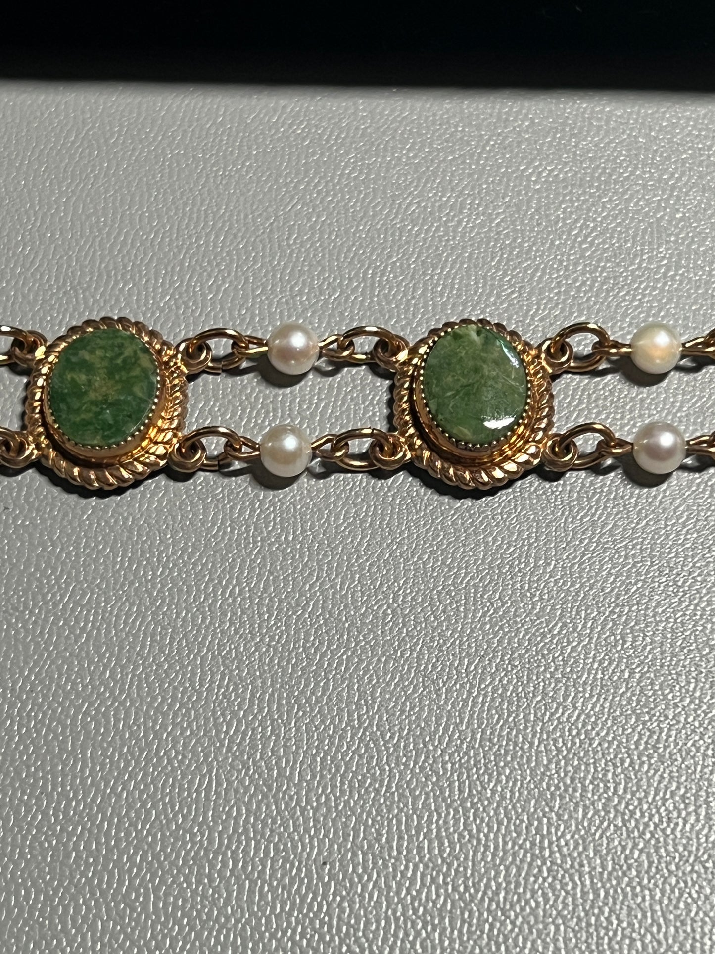 Vintage Jade and Pearl 1/20 12k Gold Filled Bracelet, 7 1/2" long, fits 7" and smaller wrists, authentic, high quality, for women (#20)