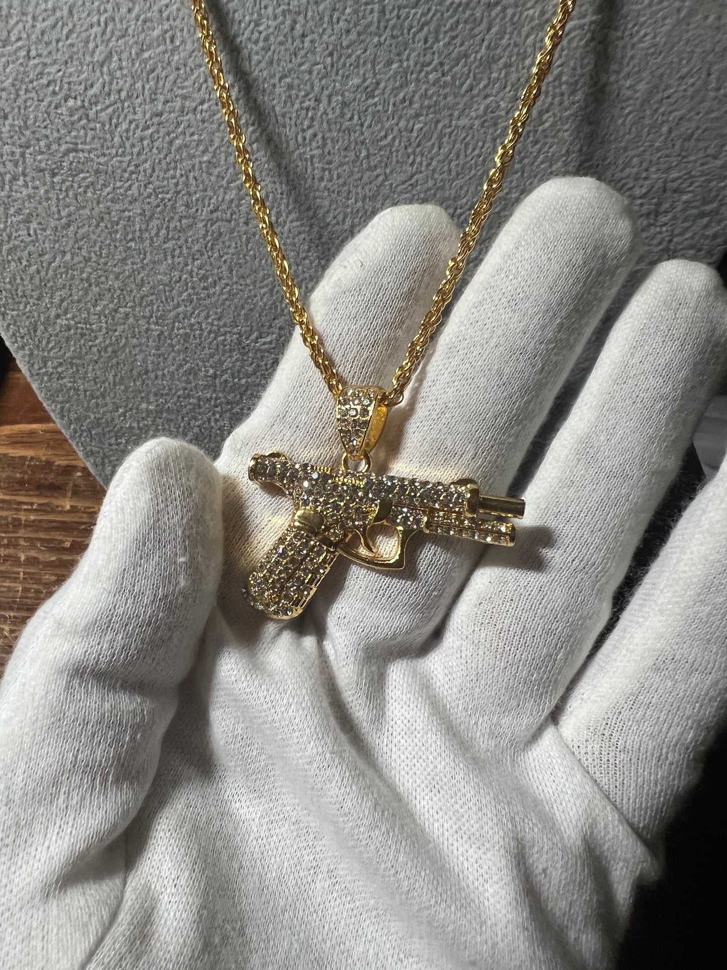 Men's alloy 1.5" GLOCK pistol necklace High Quality Gold Plated Gun Pendant Hiphop Pendant For Man 23" (#20)