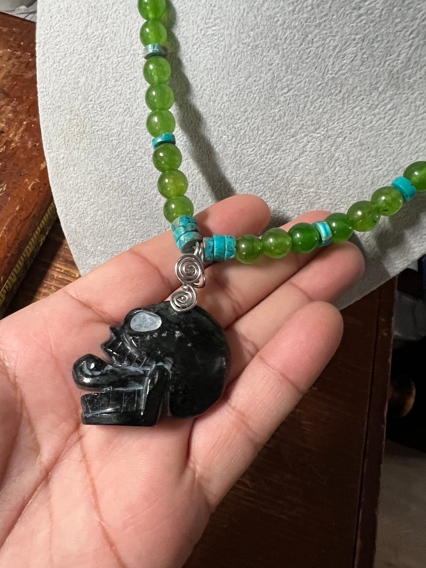 Jade Maquiztli Skull Aztec Pendant, Nefrite Turquoise Beads, adjustable (#12)