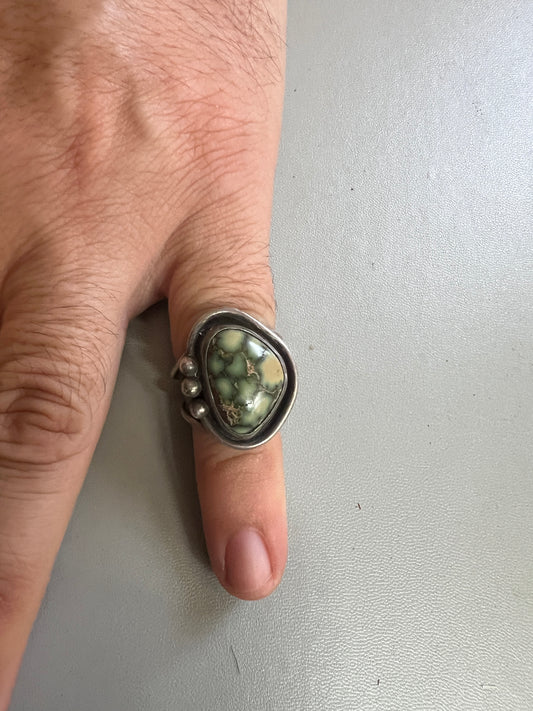 Vintage Sterling Silver Women's or Young Man's Ring with Jade Stone Size 6 (#1)