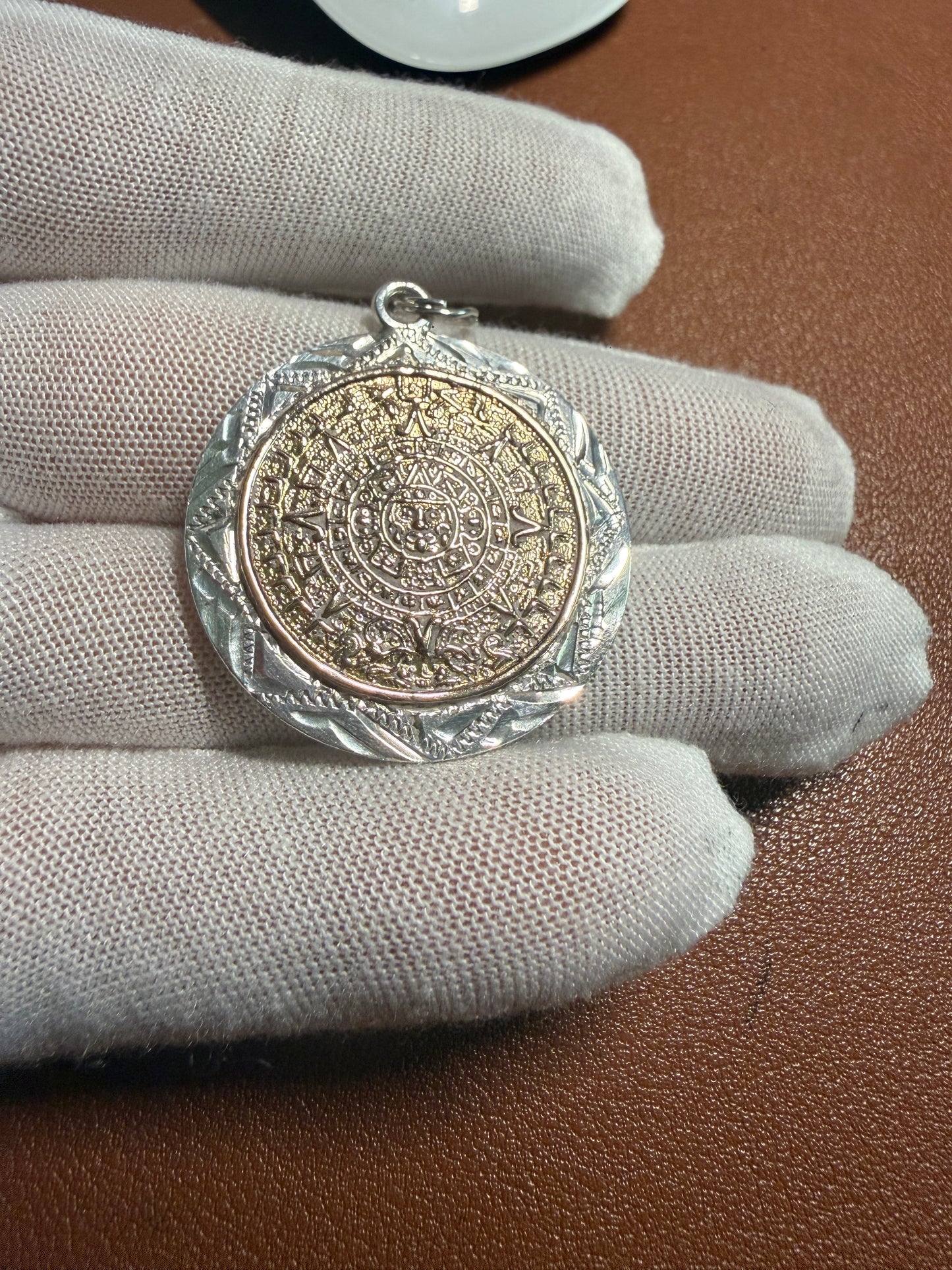 Sterling Silver Azteca Mexica Aztec Calendar Round Pendant 925 plated Chain (#10)