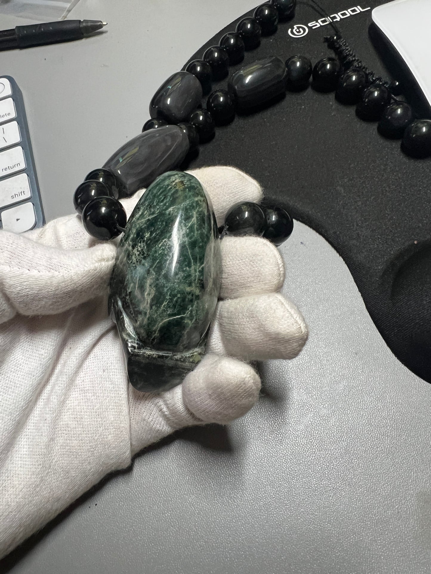 Large Jade Alien Head, Large Obsidian Beads, from Mexico, Replica Artifacts, UFOs, ETs, #14