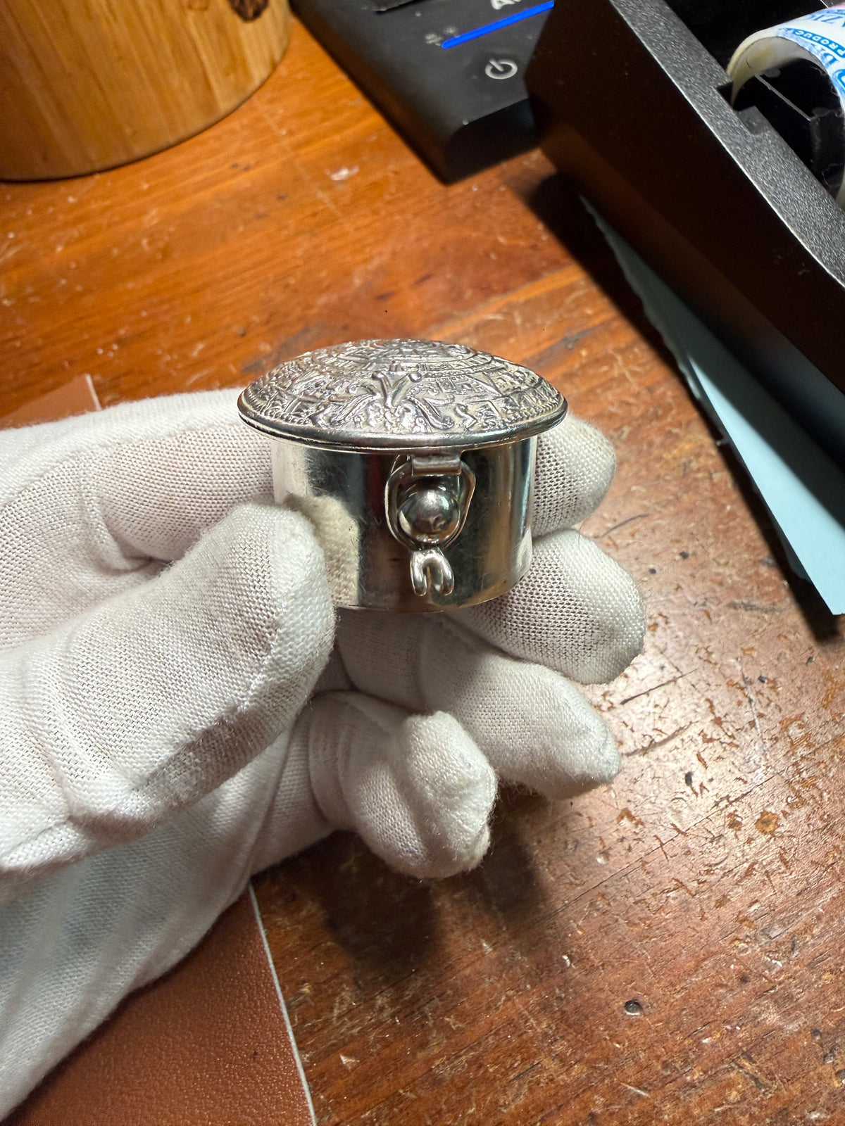 VINTAGE STERLING SILVER MEXICAN AZTEC MAYAN SUN CALENDAR PILL BOX 32g 925 (#Xa42