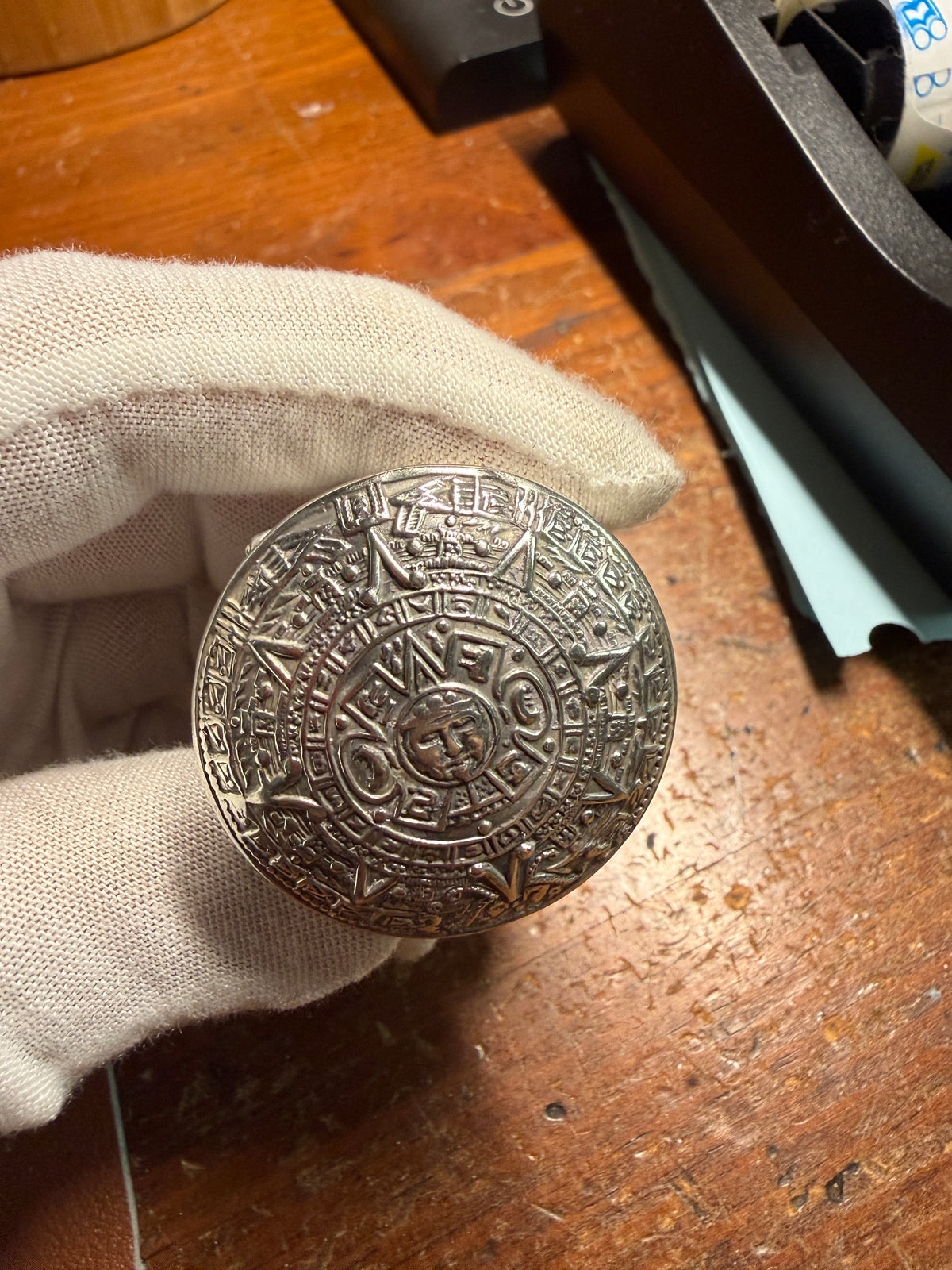 VINTAGE STERLING SILVER MEXICAN AZTEC MAYAN SUN CALENDAR PILL BOX 32g 925 (#Xa42