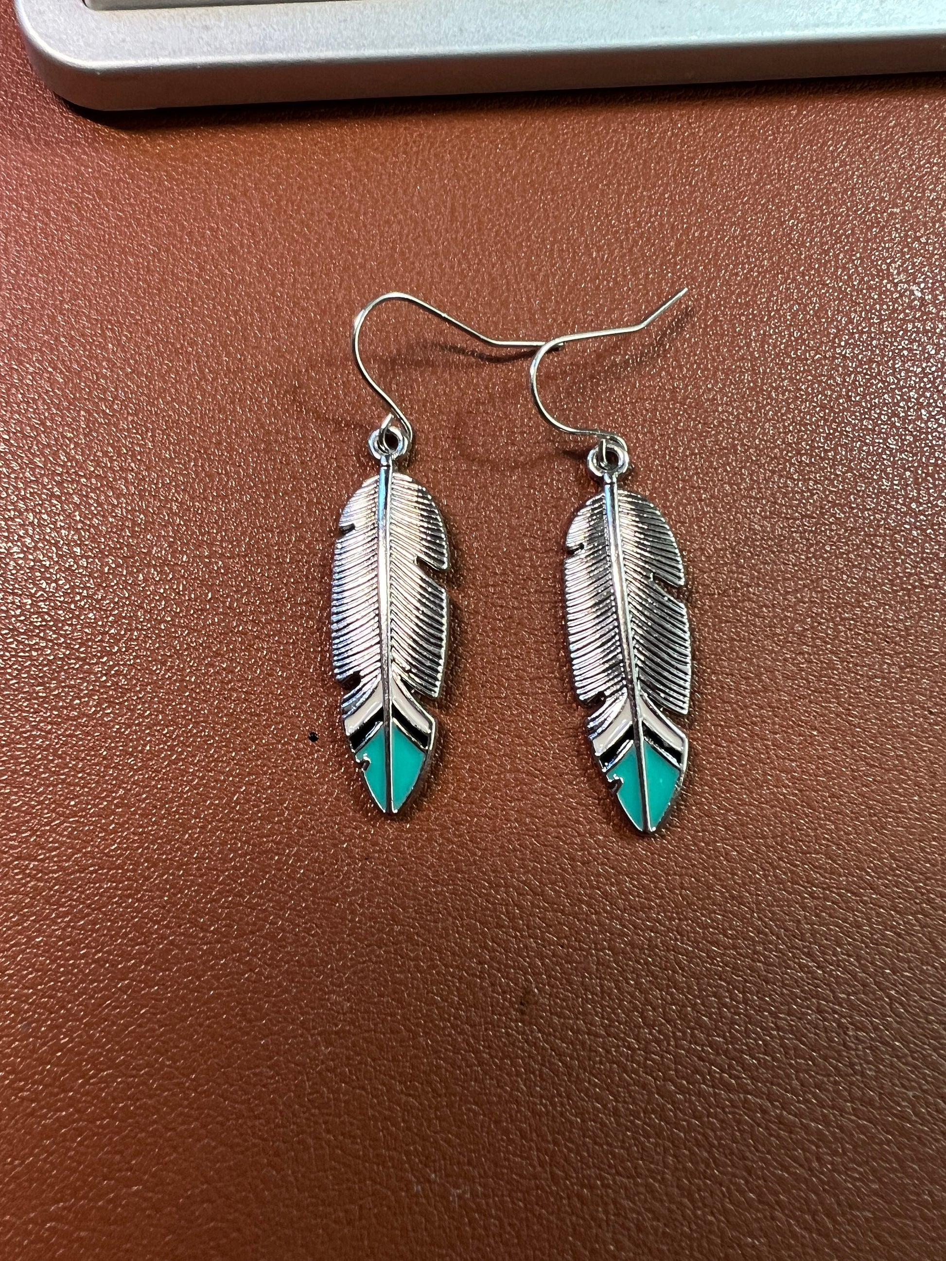 Native American Style Silver Tone Feather Ethnic Boho Dangle Drop Earrings Jewelry (#5)