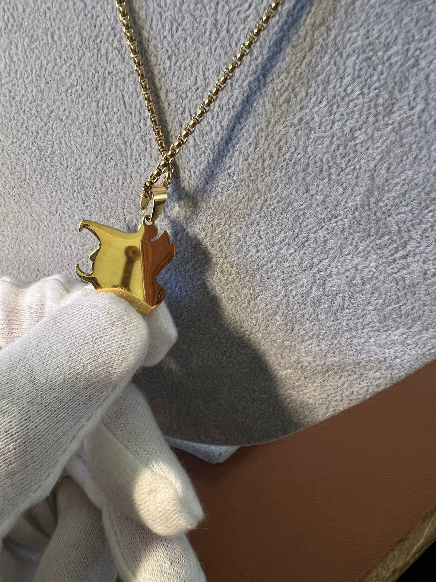 Aztec Mexica Eagle Warrior Pendant, GOLD OR SILVER Tone Alloy, with box chain alloy necklace (#1)